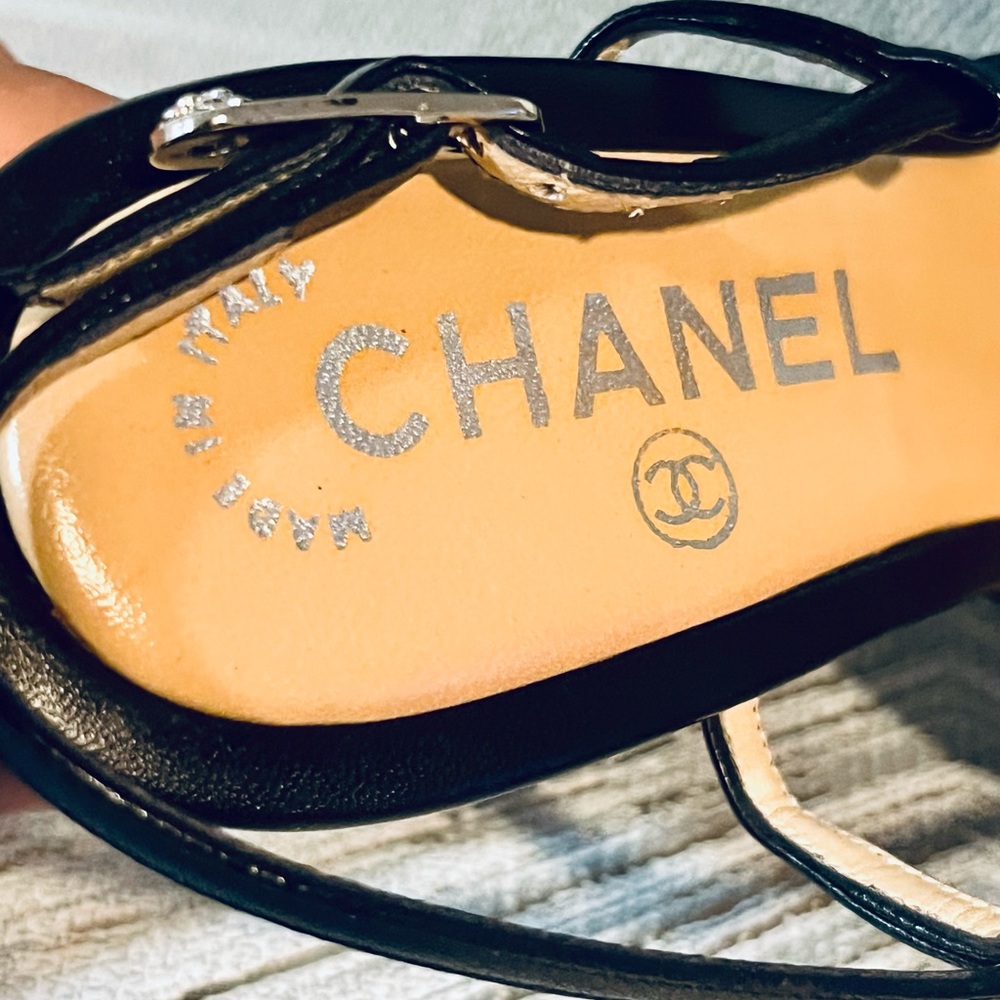 CHANEL midnight blue Slingback Heels - Picture 6 of 16